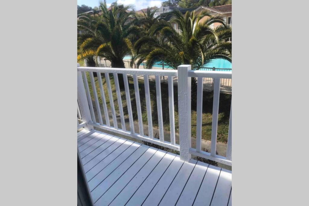 appartement residence avec piscine à anglet limite Biarritz Esterno foto